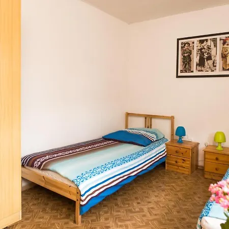 Monteurzimmer Hostal *